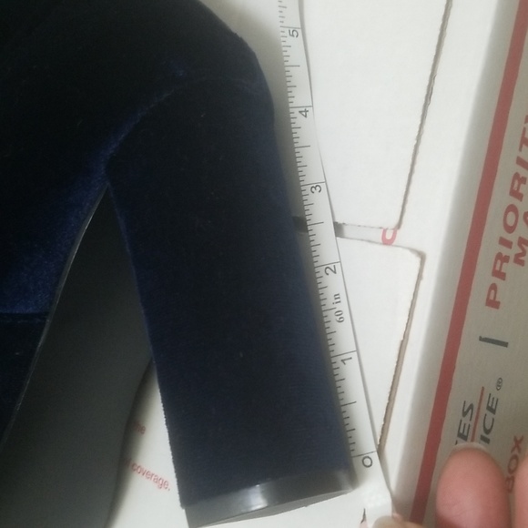 Steve Madden Blue Velvet Sock Bootie NWOT(8.5) - Picture 8 of 12